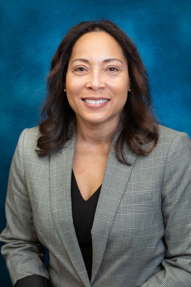 portrait of Kristin Baldwin Santana